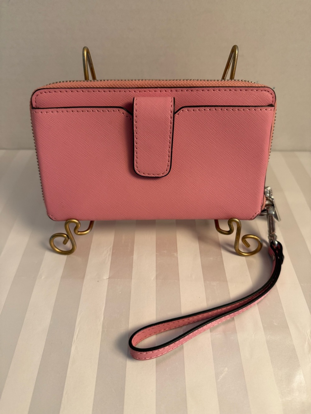 🩷 Michael Kors Jet Set Travel Saffiano Leather Phone Wristlet Pink NWT - Picture 2 of 4